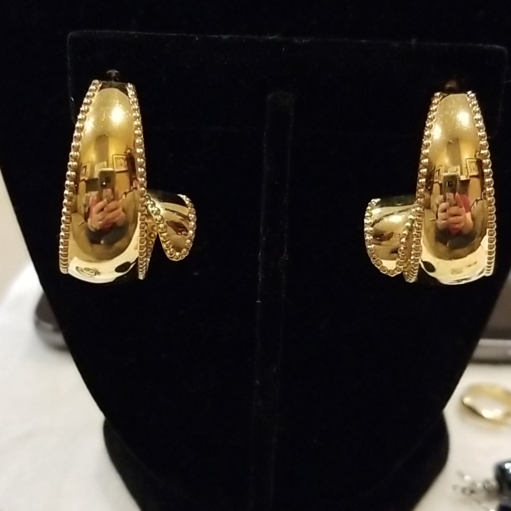 Gold spiral earrings